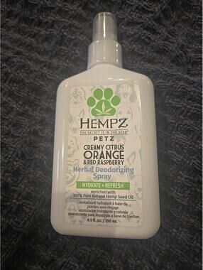Hempz Petz Dog Cologne, Creamy Citrus Orange & Red 8.5 Fl Oz